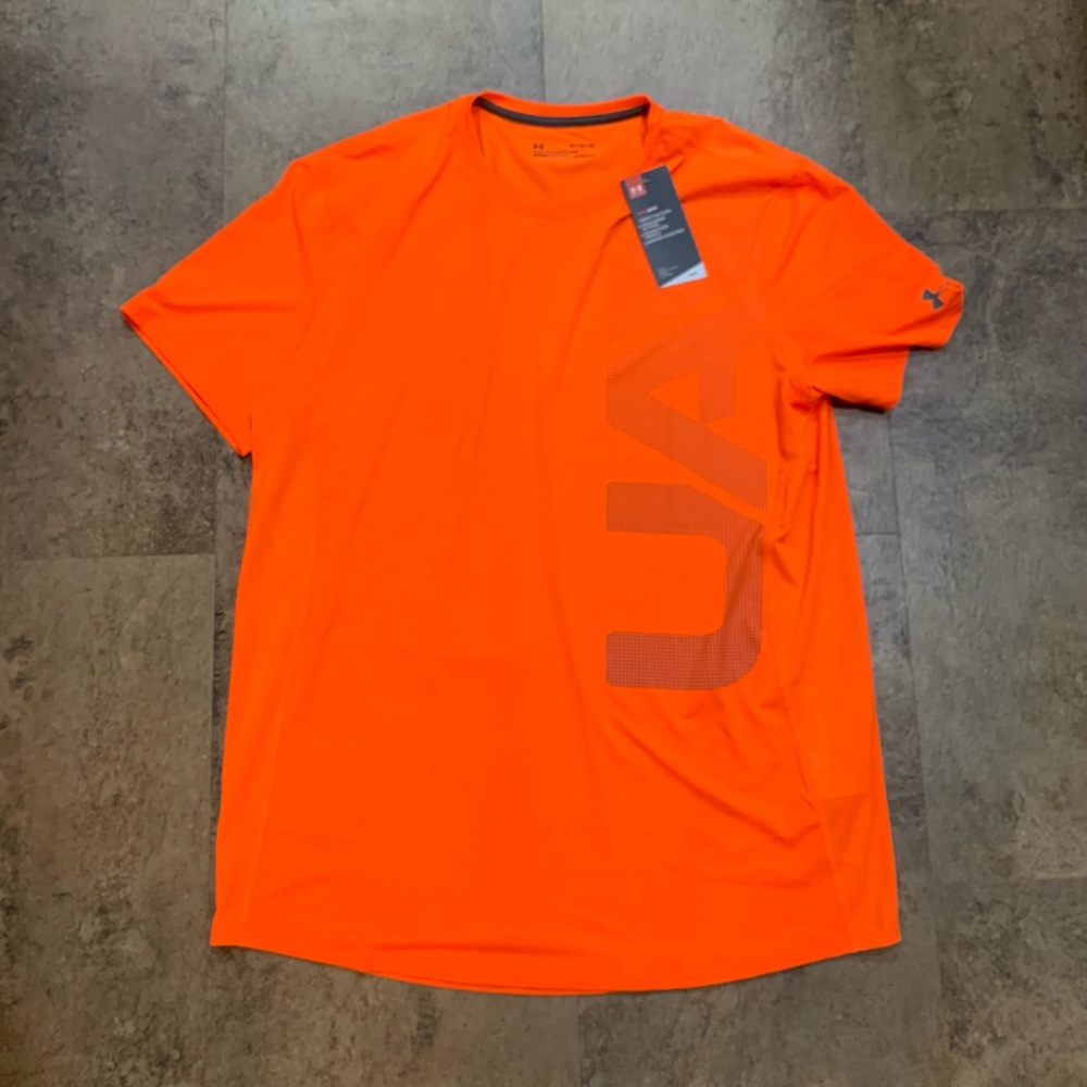 Men’s Under Armour Shirt XL